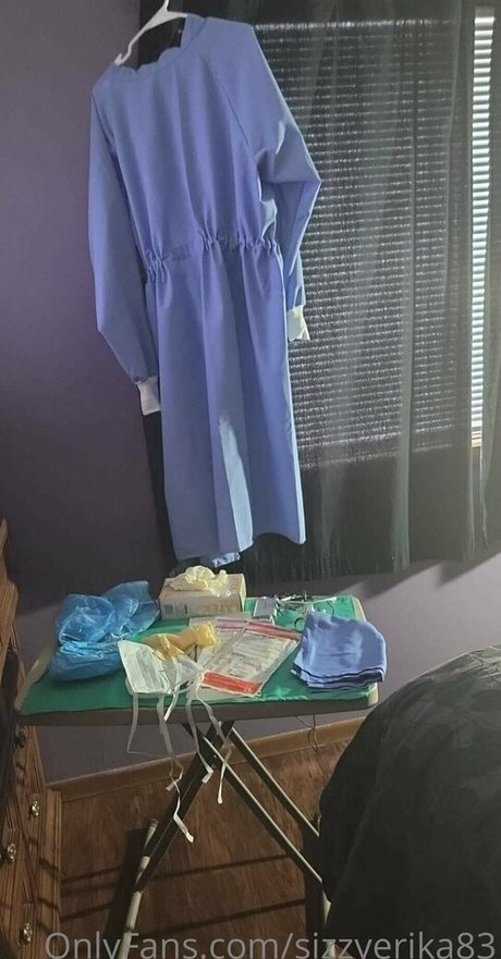 sizzyerika83 star erotic pictures