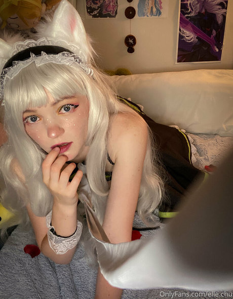 elle chu art model pic