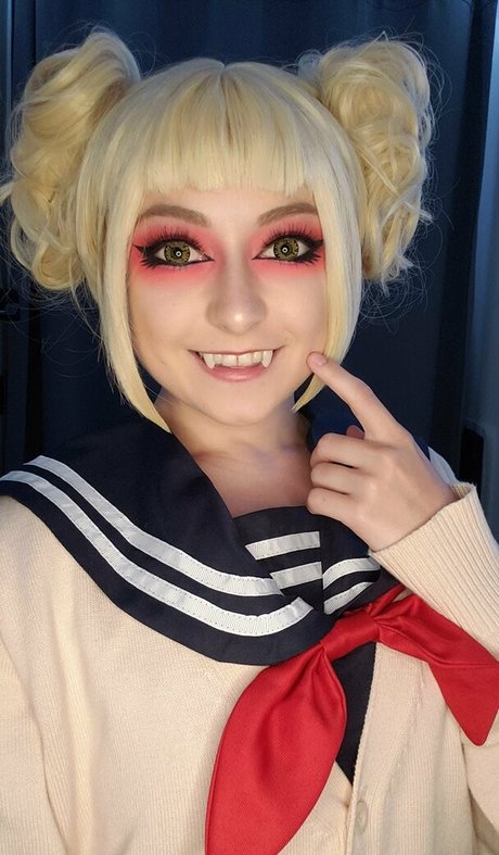 Nerdily hot model photos