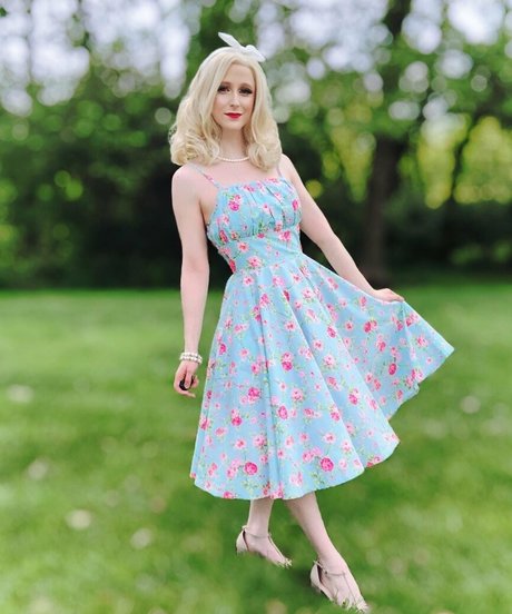 lorenia hd actress gallery