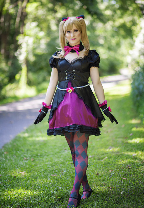 lorenia nude model galleries