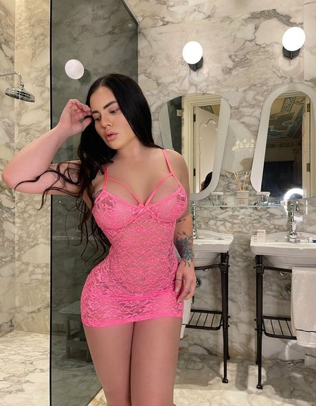 majo secrets hot model archive