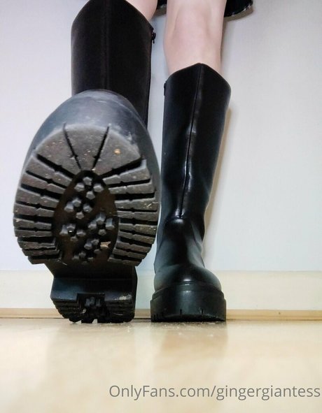 gingergiantess model sex gallery