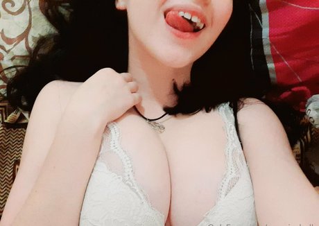 emy isabelle nudes star pics