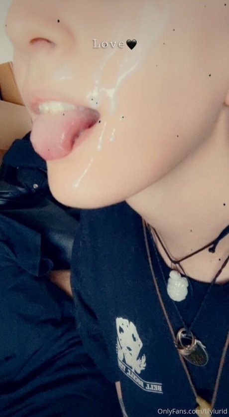 lilylurid free pornstar photos