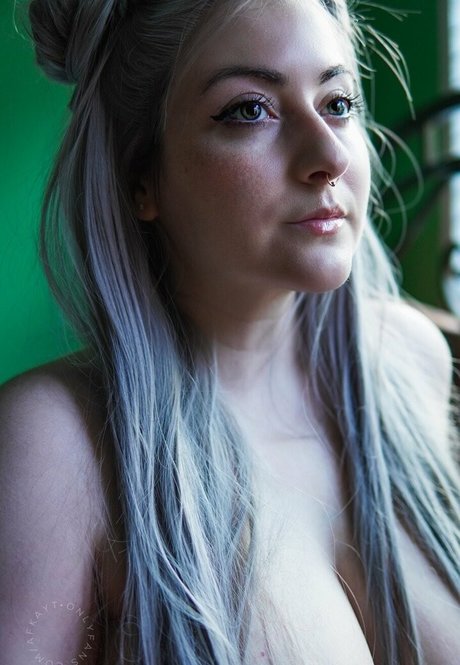 Afkayt model xxx photos