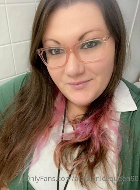 alaskanicequeen90 nudes actress photo