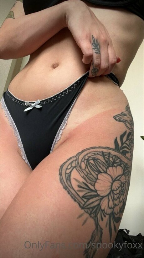 Spooky Foxx model nice photos