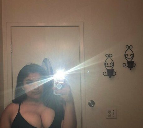 Lawhora pornstar exclusive gallery