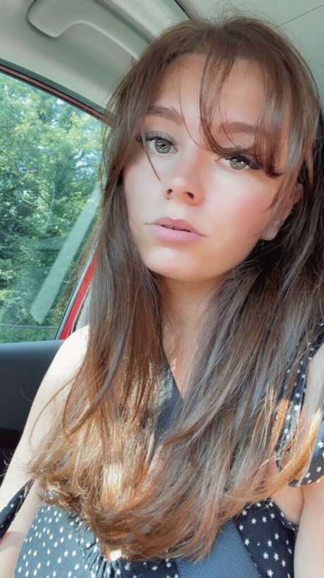 Admiremeamy pornstar image