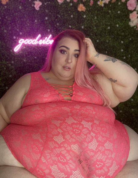 spanxbeluga pretty model image