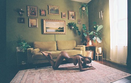 Luci Lane sexy star galleries