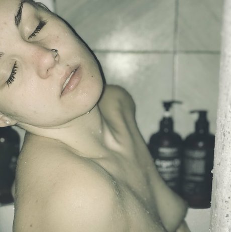 peachcreamzzz hot actress photo