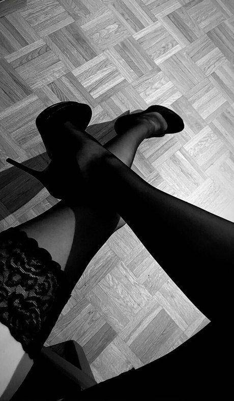 Katha Chibiusa model nude img