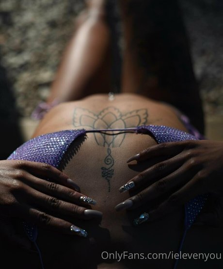 ielevenyou pornstar nude photo