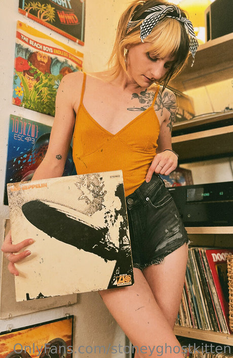 stoneyghostkitten sexy star photos