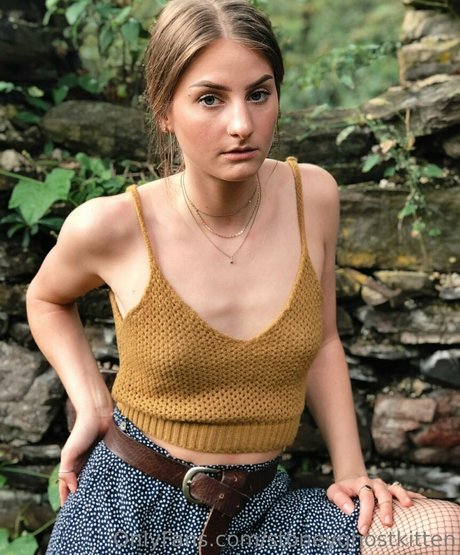 stoneyghostkitten high quality model photos