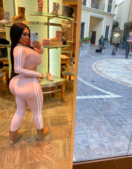 mssnewbooty high quality actress galleries