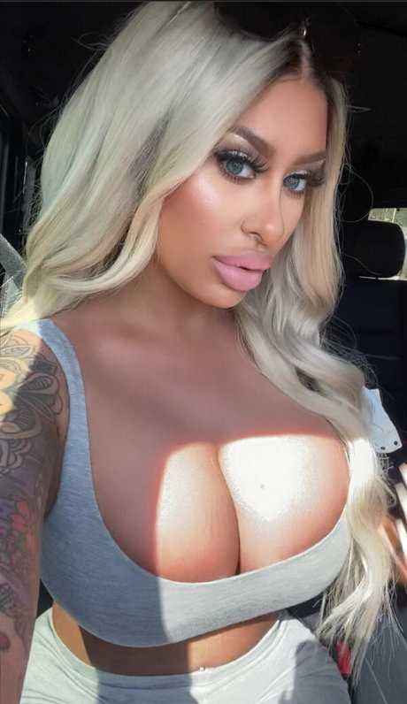 mssnewbooty pornstar beautiful archive