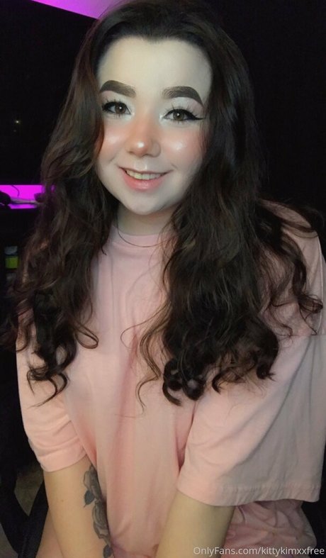 kittykimxxfree pretty pornstar pic