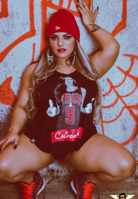 Carine Ivankio model high quality image