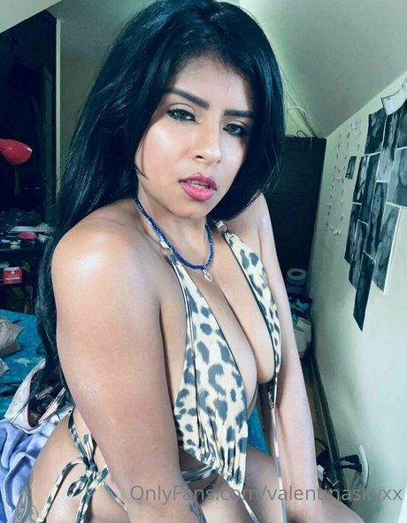valentinaskyxx adult actress image