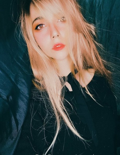 moonlunaaaaaa pornstar free pics