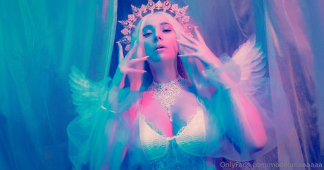 moonlunaaaaaa model naked picture