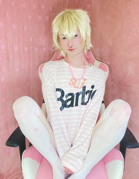 nbjupiterfree nude star photo