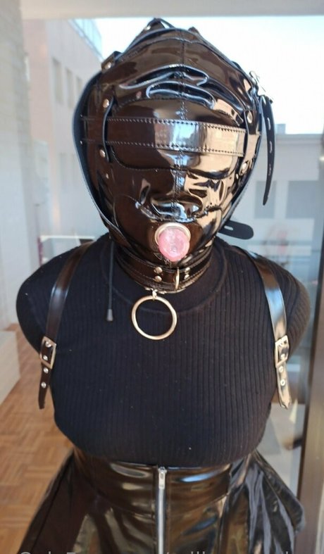 nia fox model hot gallery