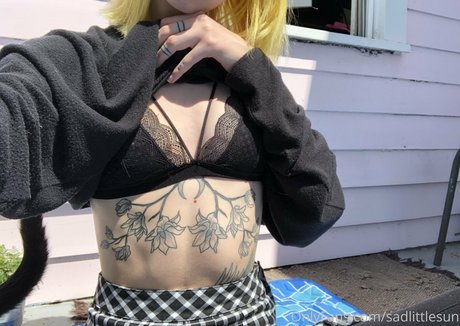 sadlittlesun model image