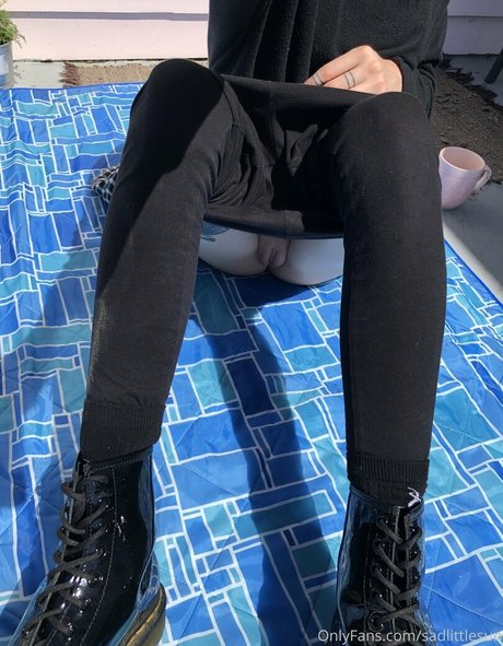 sadlittlesun erotic pornstar pic