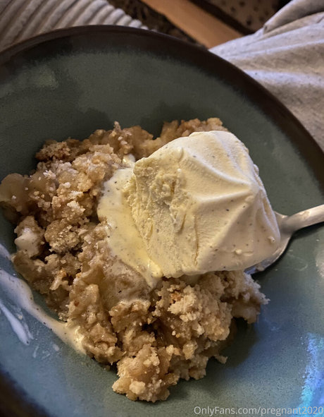 pregnant2020 hd model photo