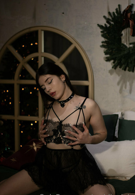 saddleviola top pornstar photo