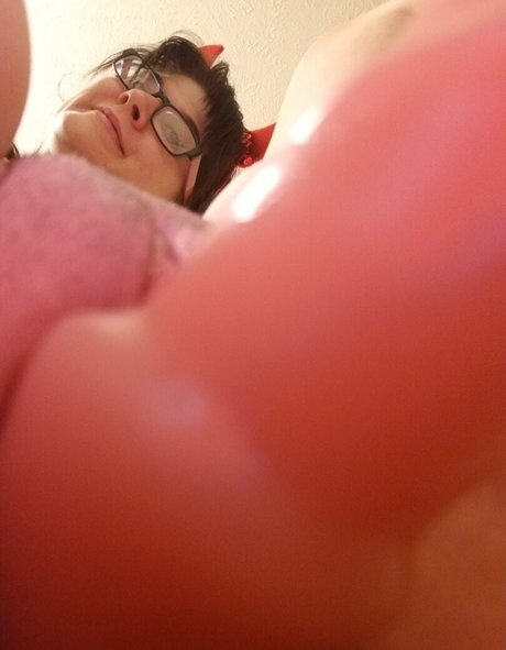 lickmefrosty adult actress img