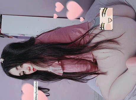 anyTomatinho erotic model images