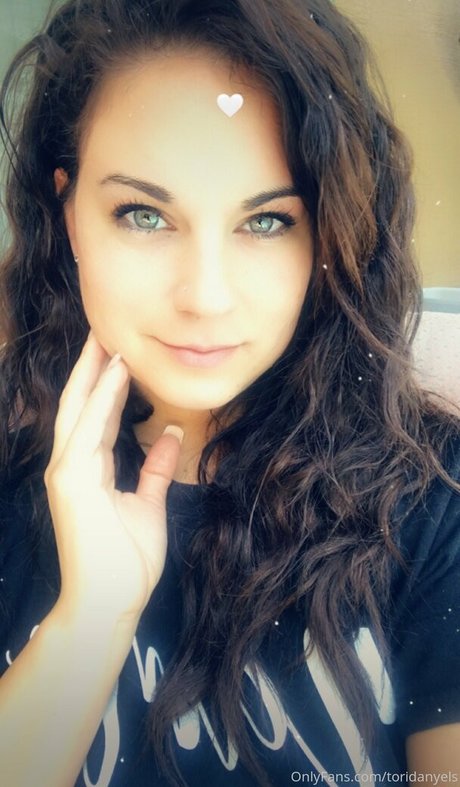 toridanyels top actress pics