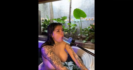 Angelface18 naked pornstar photo