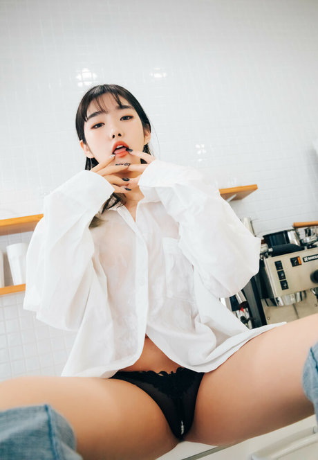 Sonson_ model exclusive pics