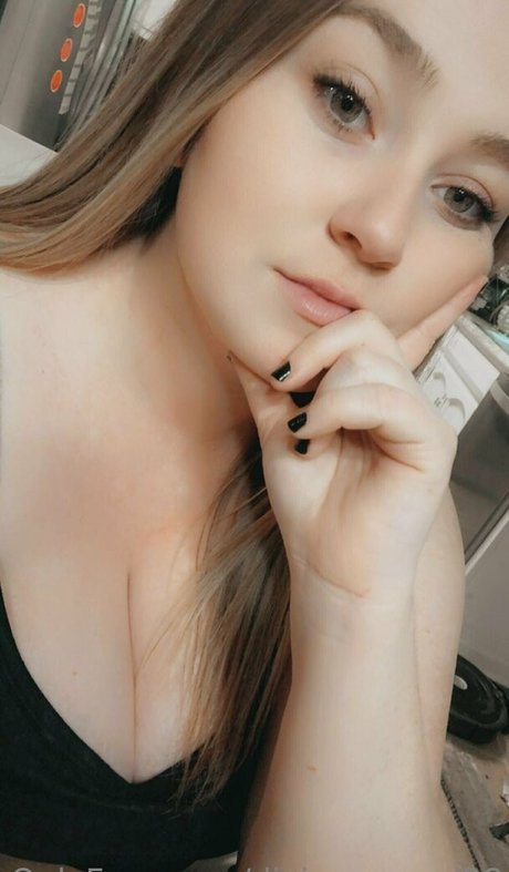 divinenangel28 pornstar sexy photo