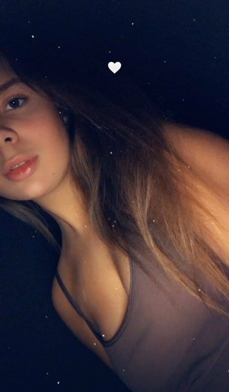 margaritatulip sexy model image