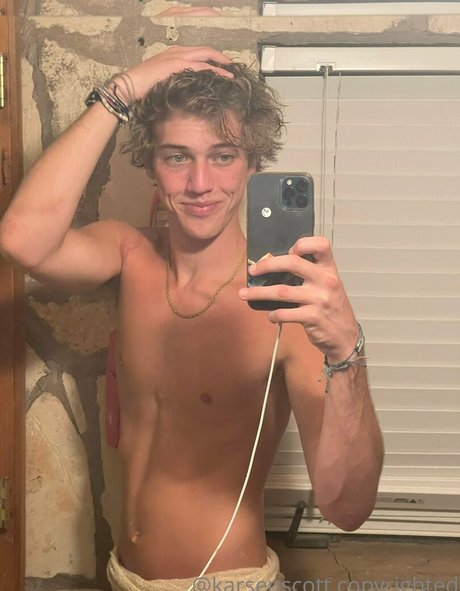 karsen scott free actress pic