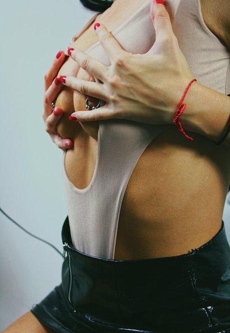 lisagallofree pretty pornstar photos