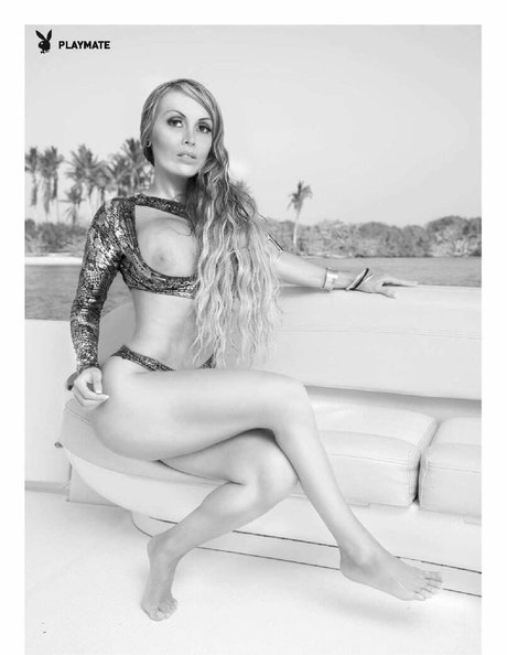 shemale dominatrix onlyfans art porn photo