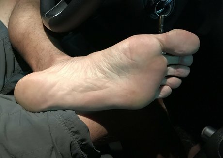 barefeeticus model best images