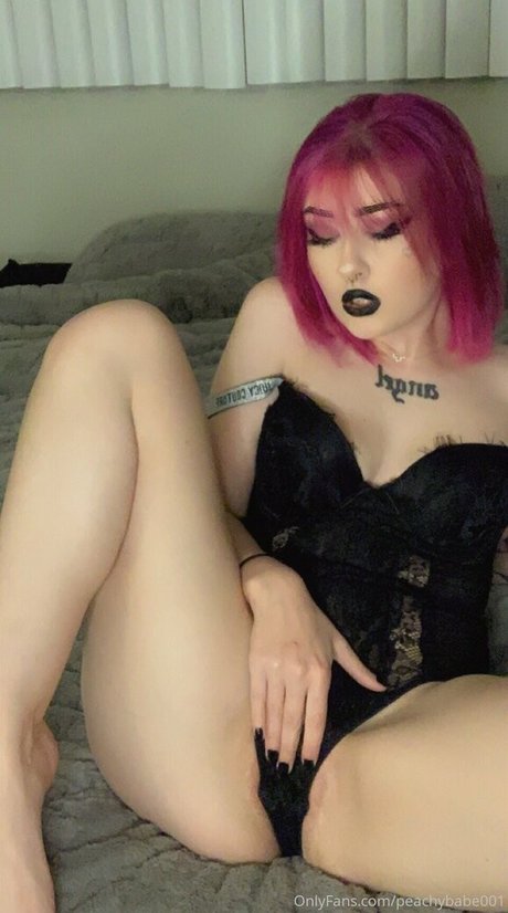 peachybabe001 naked model archive