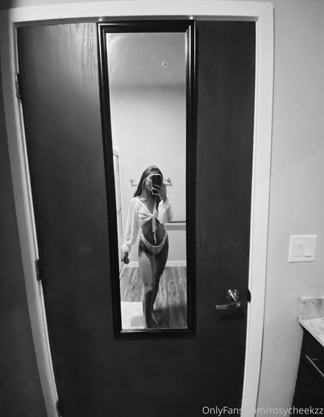 rosycheekzz star exclusive galleries