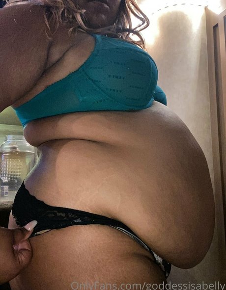 goddessisabelly model gallery