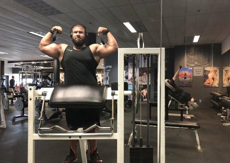 beefybull model hot pic