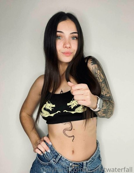 scarletwaterfall hot pornstar pic